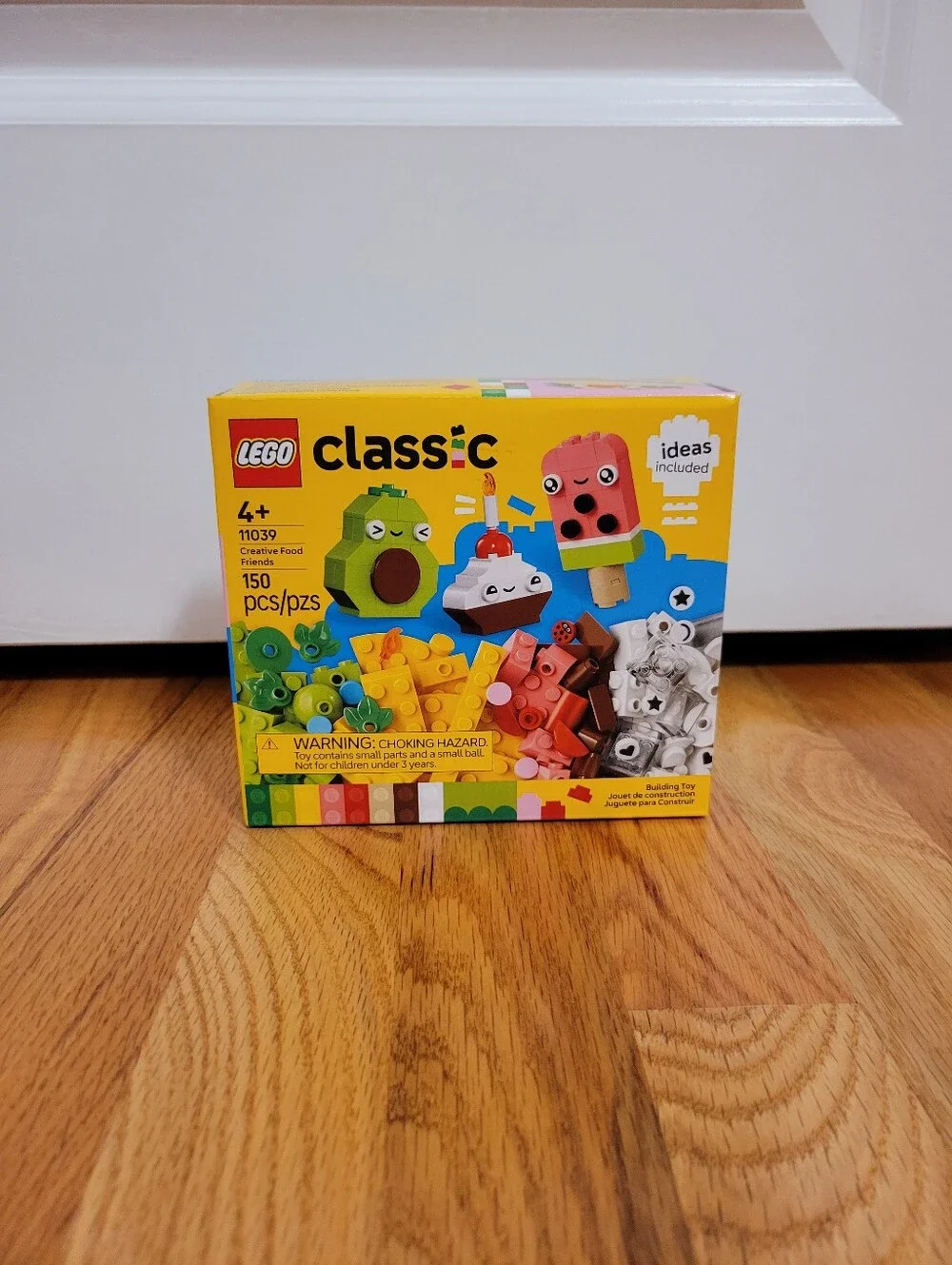 NIB LEGO Classic Creative Food Friends 11039 Brand New Sealed 150 Pcs- Birthday